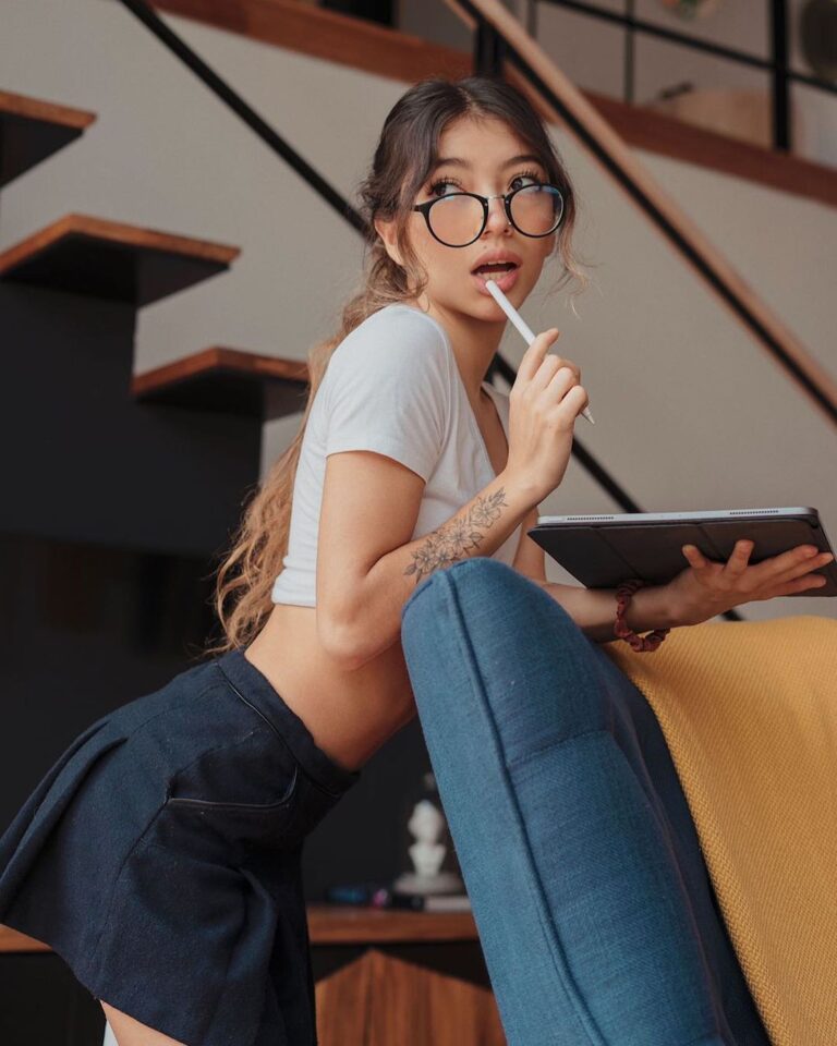 Meel Moranchel Nude 6