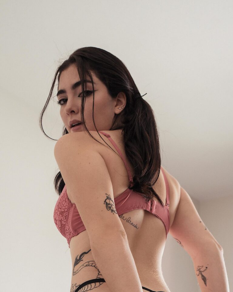 Elisa Aranda Nude 4
