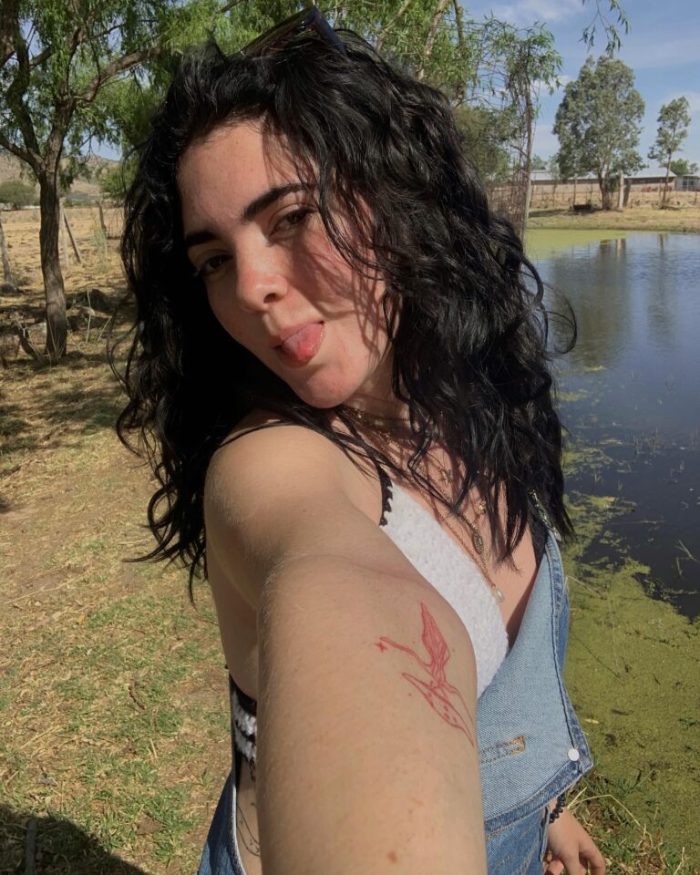Elisa Aranda Nude 6