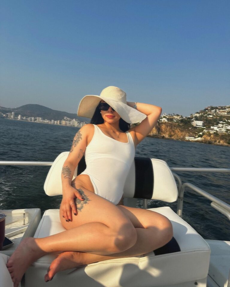 Fernanda Rivera Nude 2