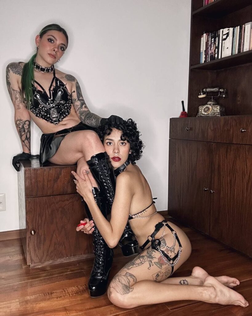 Mooon_Nymph y Lula Brat Pack BDSM