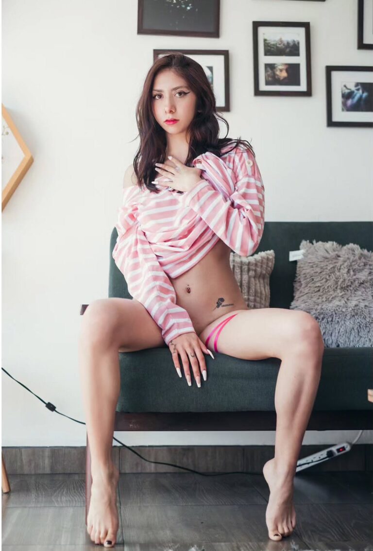 Cristina_nlo Nude 6